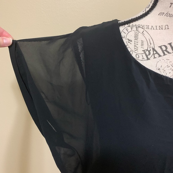 Joseph A. Black Sheer Short Sleeve Medium Top - Picture 2 of 10